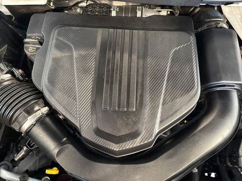 Used 2025 GMC Acadia Elevation image 31