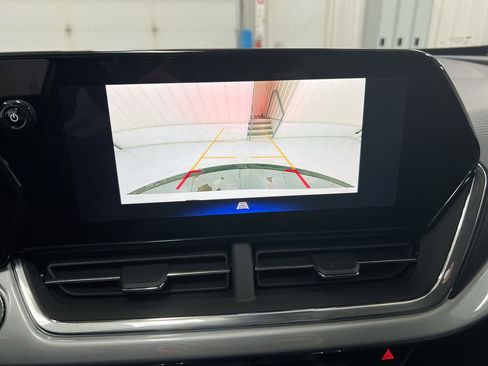 New 2026 Chevrolet Trax LT w/ LT Convenience Package image 15