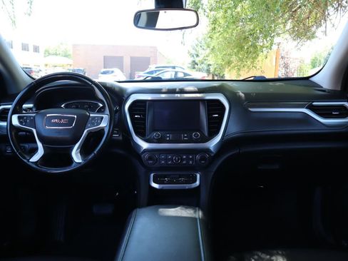 Used 2023 GMC Acadia SLT AWD/4WD image 16