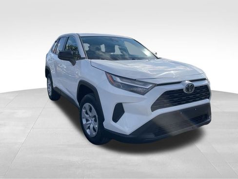 Used 2024 Toyota RAV4 LE image 7