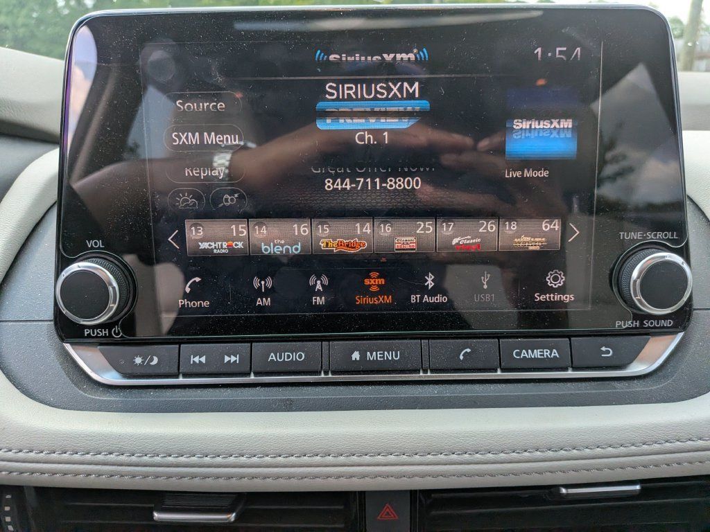 Used 2022 Nissan Rogue SL FWD image 19