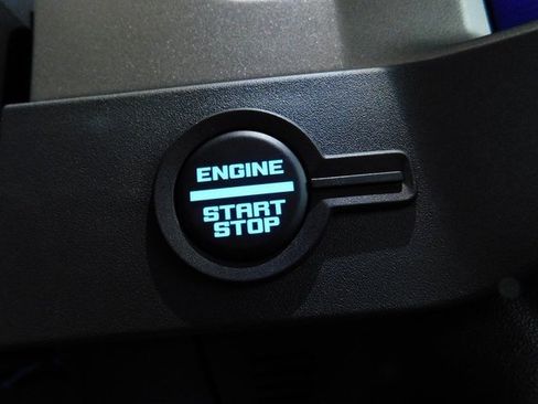 New 2025 Ford Bronco Outer Banks w/ Black Appearance Package image 26