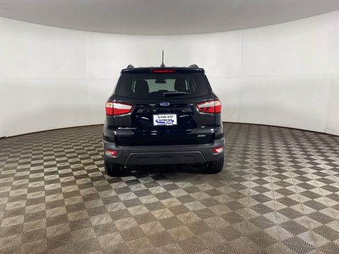 Used 2022 Ford EcoSport SE w/ SE Appearance Package image 2