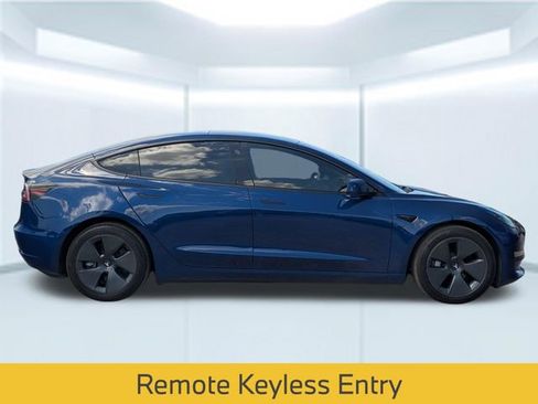 Used 2022 Tesla Model 3 Long Range AWD/4WD image 8