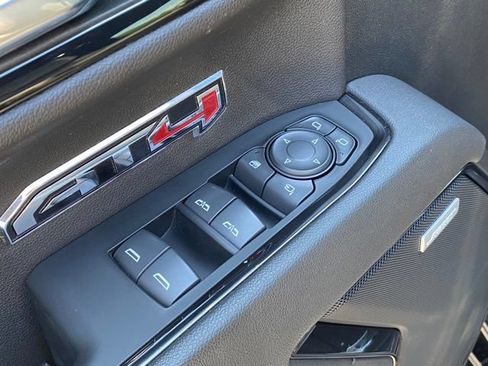 Used 2023 GMC Sierra 1500 AT4 w/ AT4 Preferred Package AWD/4WD image 12