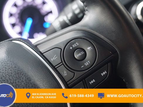 Used 2021 Toyota Venza LE image 21