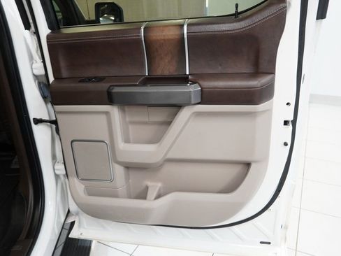 Used 2019 Ford F150 Limited w/ Trailer Tow Package image 27