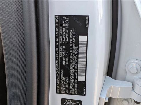 New 2026 Volvo XC60 B5 Plus w/ Protection Package Premier image 20