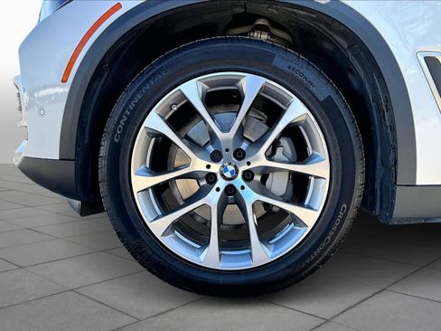 Used 2019 BMW X5 xDrive40i w/ Premium Package image 10