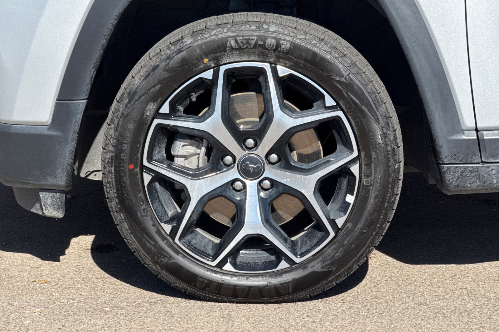 Used 2025 Jeep Compass Limited AWD/4WD image 29