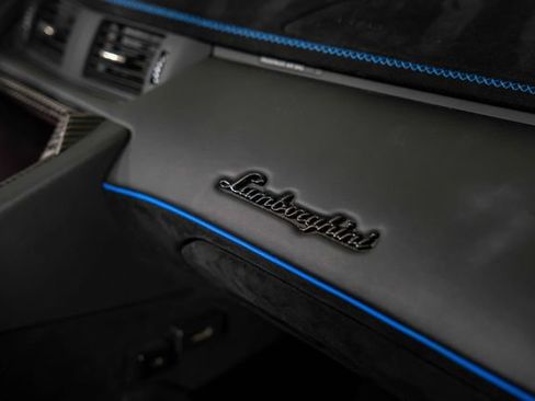 Used 2021 Lamborghini Aventador SVJ AWD/4WD image 25