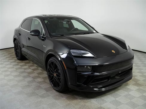New 2026 Porsche Macan 4S Electric AWD/4WD image 27