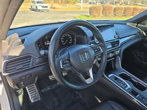 Used 2022 Honda Accord Sport image 15