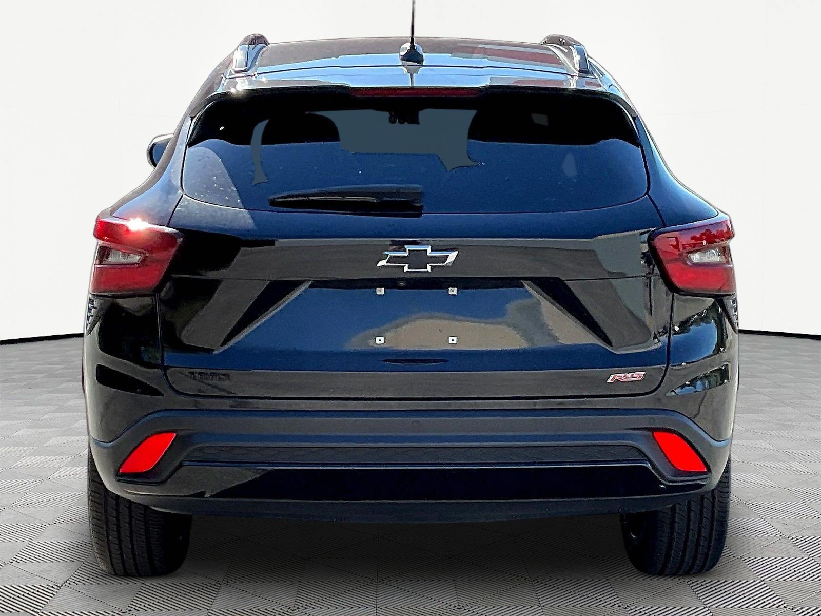 Used 2024 Chevrolet Trax RS w/ Sunroof Package FWD image 5