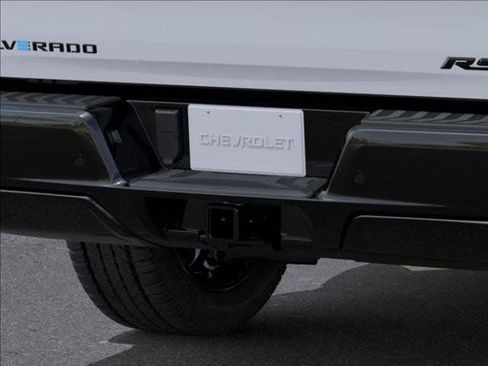 New 2025 Chevrolet Silverado EV RST AWD/4WD image 16
