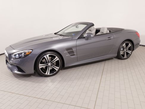 Used 2017 Mercedes-Benz SL 450 image 1