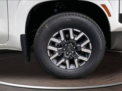 New 2026 Nissan Frontier SV AWD/4WD image 12