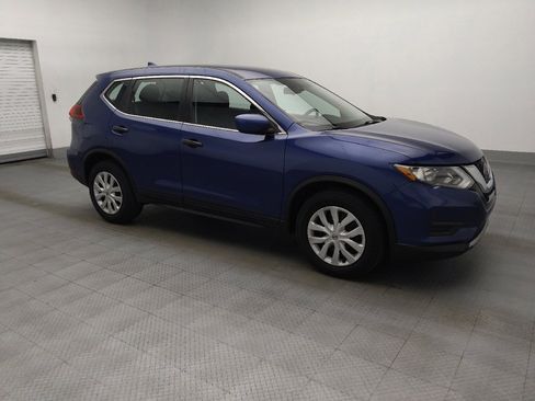 Used 2019 Nissan Rogue S FWD image 11