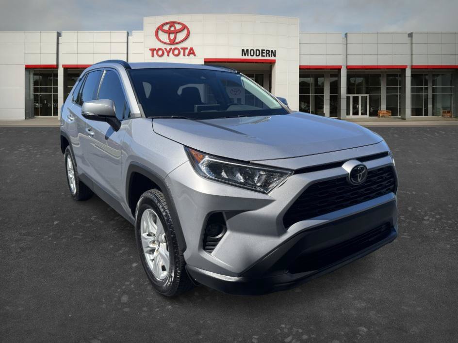 Certified 2021 Toyota RAV4 XLE w/ Convenience Package FWD image 3