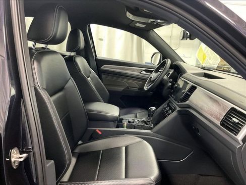 Used 2023 Volkswagen Atlas Cross Sport SE AWD/4WD image 11