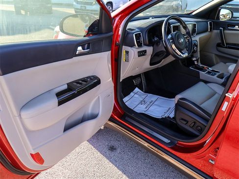 Used 2020 Kia Sportage SX image 25