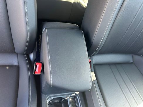 Used 2024 Volkswagen Tiguan SE R-Line image 37