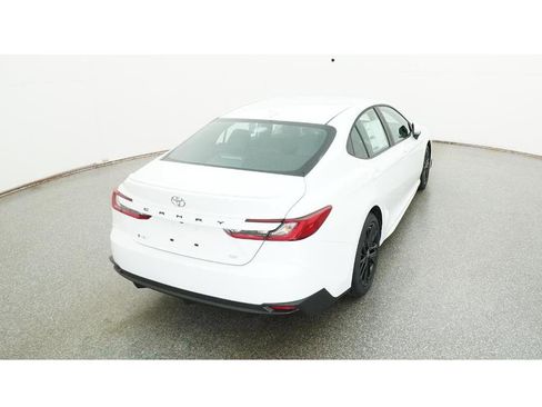 New 2026 Toyota Camry SE image 8