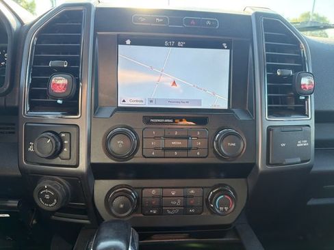 Used 2019 Ford F150 XLT w/ Equipment Group 302A Luxury AWD/4WD image 16