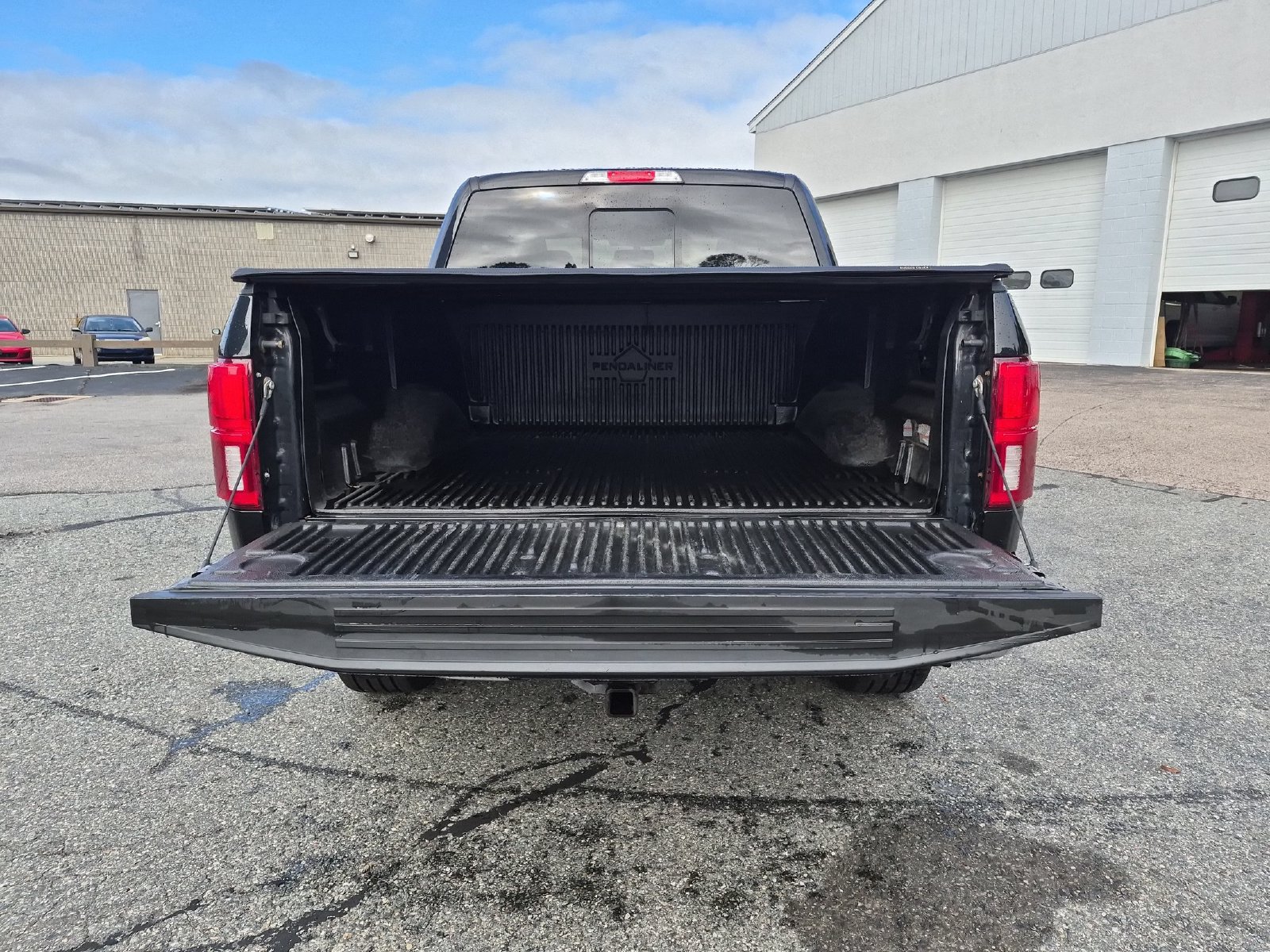 Used 2019 Ford F150 Lariat w/ Equipment Group 502A Luxury AWD/4WD image 28