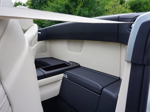 Used 2014 Mercedes-Benz SL 63 AMG image 25