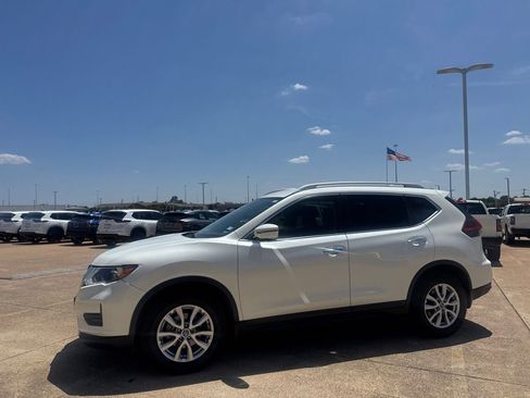 Used 2020 Nissan Rogue SV FWD image 10