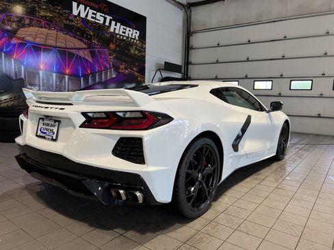 Certified 2022 Chevrolet Corvette Stingray Preferred Cpe w/ Z51 Performance Package image 8