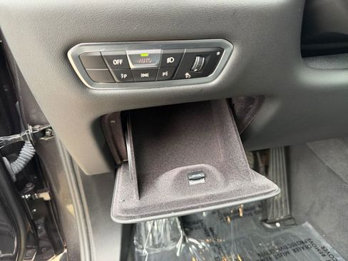 Used 2023 BMW X5 xDrive45e image 31