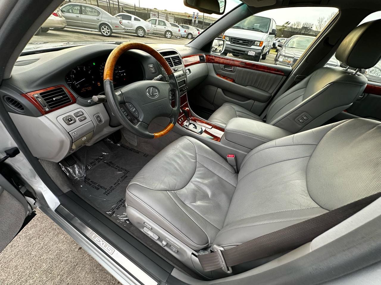 Used 2004 Lexus LS 430 RWD image 28