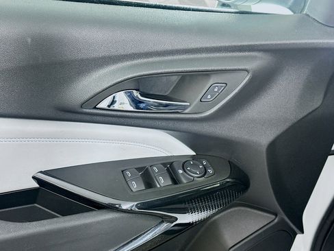 Used 2025 Chevrolet Trax LT image 15