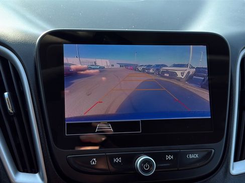 Used 2024 Chevrolet Malibu LT image 19