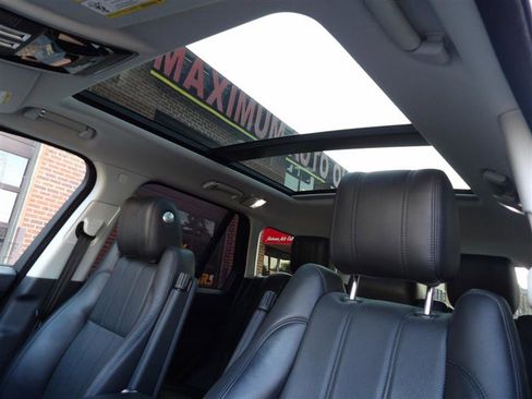 Used 2016 Land Rover Range Rover HSE image 28