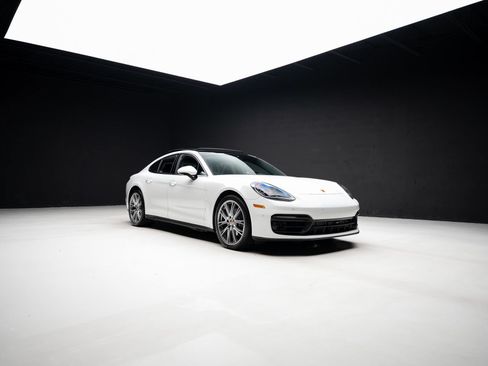 Used 2023 Porsche Panamera 4 AWD/4WD image 90