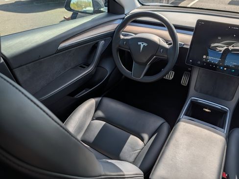 Used 2022 Tesla Model 3 Performance AWD/4WD image 9