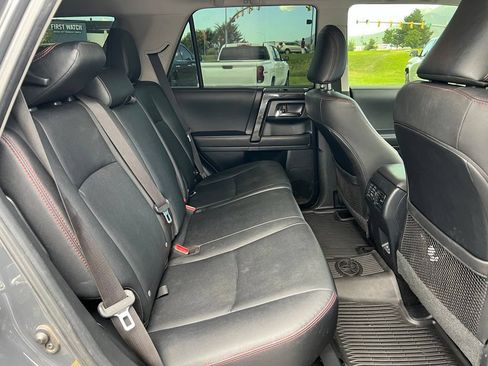 Used 2024 Toyota 4Runner TRD Off-Road Premium w/ Moonroof Package AWD/4WD image 24