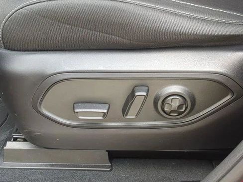 Certified 2024 Jeep Grand Cherokee Laredo AWD/4WD image 22