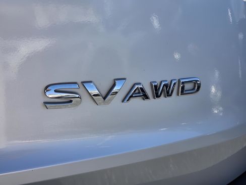 Used 2022 Nissan Rogue SV image 30