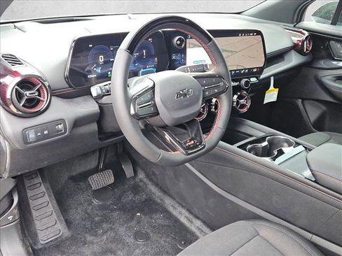 New 2026 Chevrolet Blazer EV RS image 3