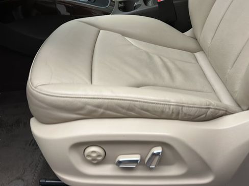 Used 2014 Audi Q5 2.0T Premium w/ Lighting Package AWD/4WD image 11