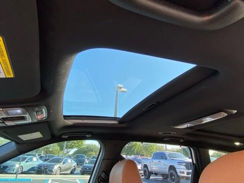 Used 2025 Kia Telluride SX X-Line image 25