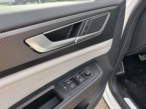 New 2025 Volkswagen Atlas Peak Edition SE AWD/4WD image 14