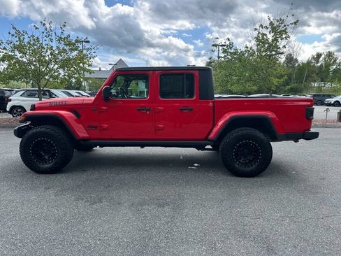 Used 2022 Jeep Gladiator Sport AWD/4WD image 2
