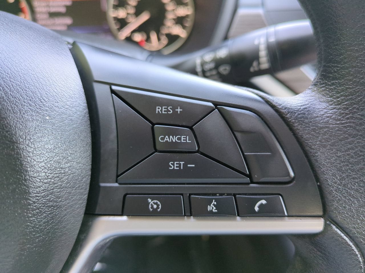 Used 2025 Nissan Altima 2.5 SV FWD image 23