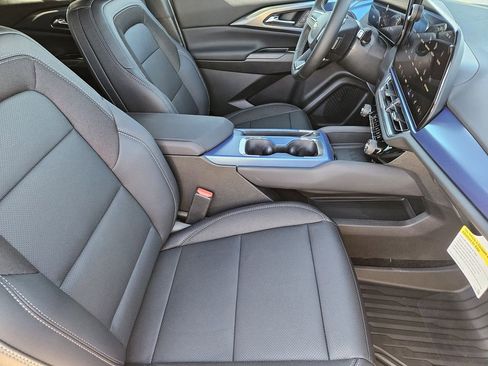 New 2026 Chevrolet Equinox EV LT image 10