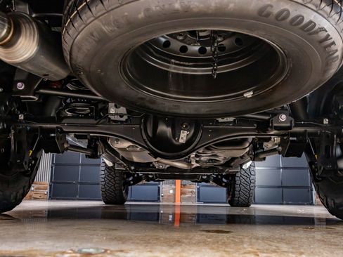 Used 2024 Toyota Tacoma TRD Sport w/ TRD Sport Upgrade Package image 15